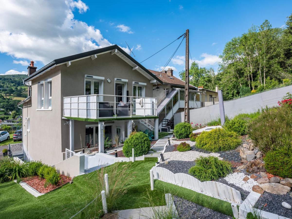 Stunning 4-Bed House In La Bourboule Villa Exterior photo